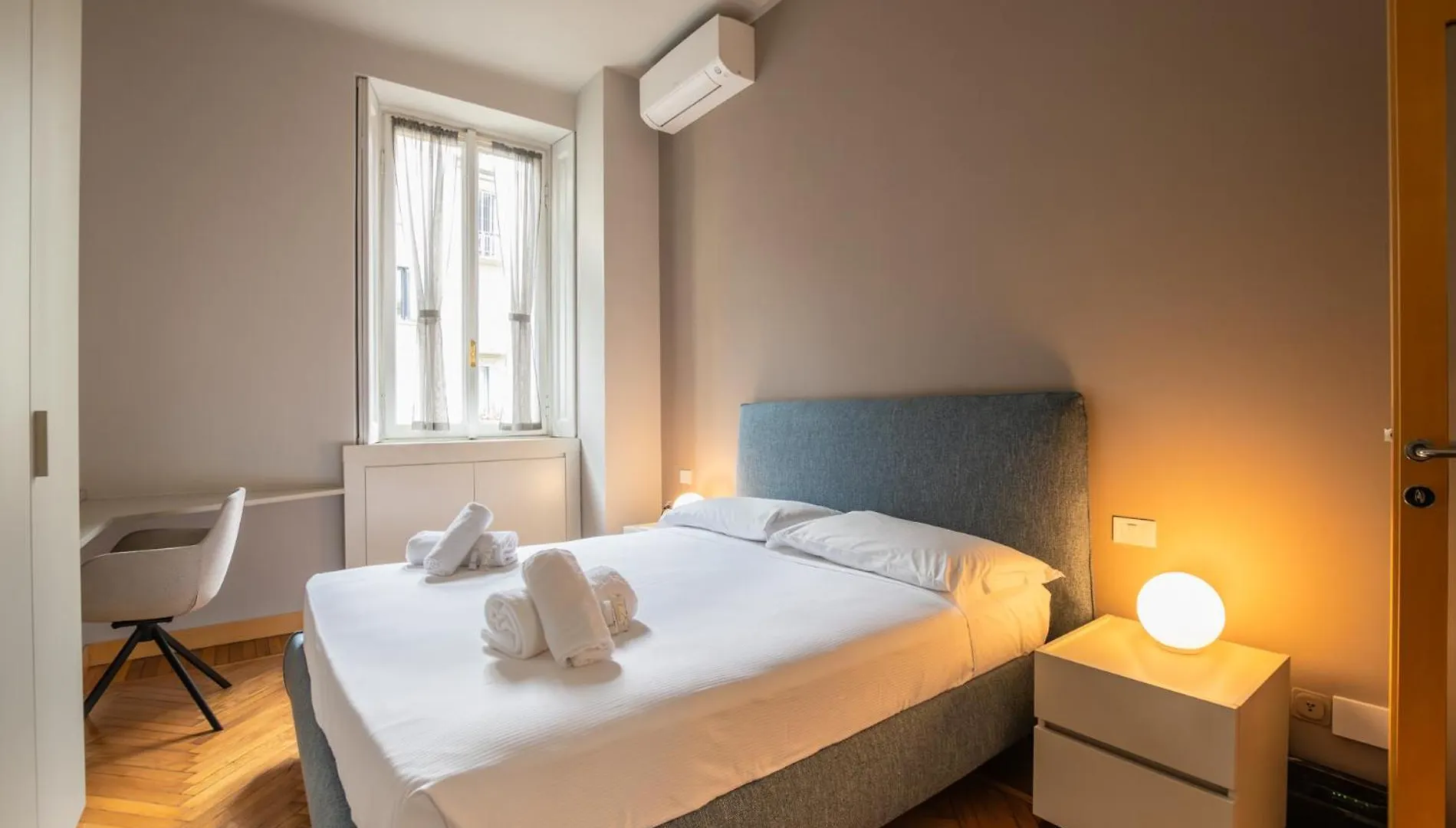 Vercelli Elegance Home Milan Italy
